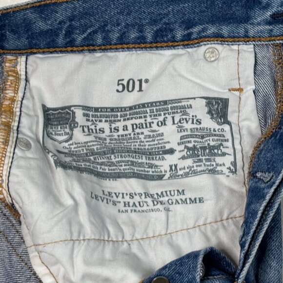 Share Levi’s 501 Shorts Women 28 Classic Blue Denim Cut Offs Mid Rise Button Fly - Picture 10 of 11